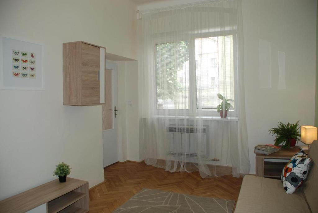 Apartment 5 Min By Walk To The Center Brno Luaran gambar